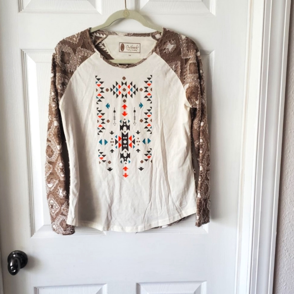 2/$20 Outback woman's long sleeve t-shirt